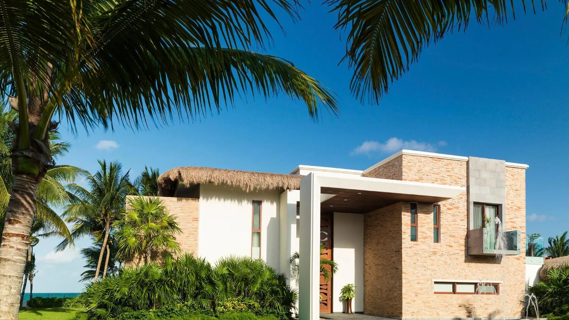 Azul Villa Esmeralda Puerto Morelos